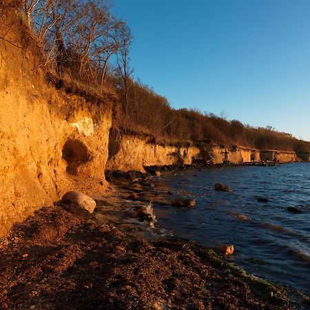 Ferienwohnungen Am Lotsenstieg Abendrot Insula Poel Exterior foto