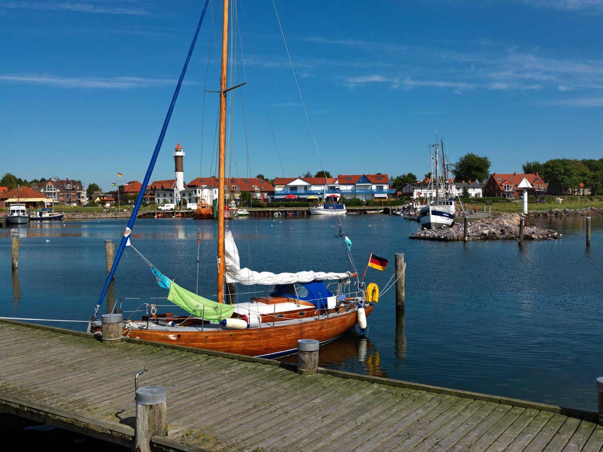 Ferienwohnungen Am Lotsenstieg Abendrot Insula Poel Exterior foto